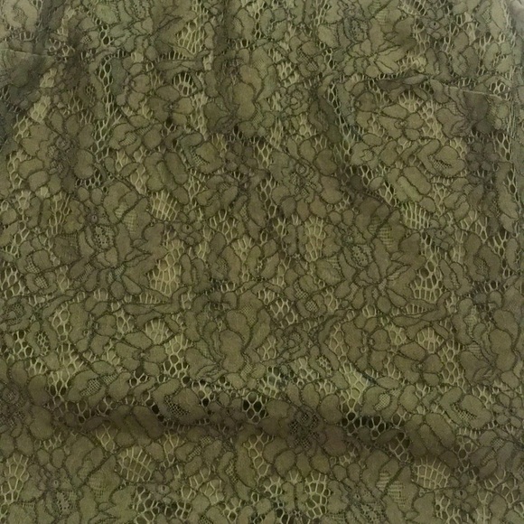 NWT Green Lace Top - Picture 4 of 8